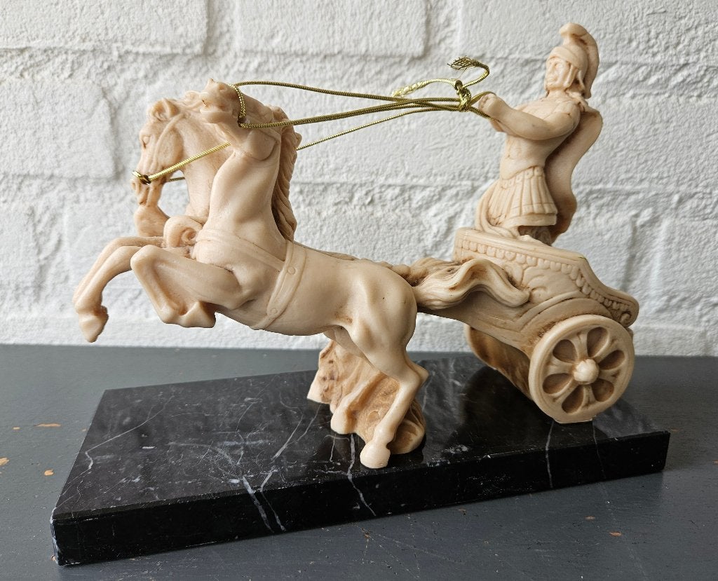 Vintage Italiaans Beeld Romeinse Strijdwagen., Ophalen, Minder dan 20 cm, Scène, Beeld