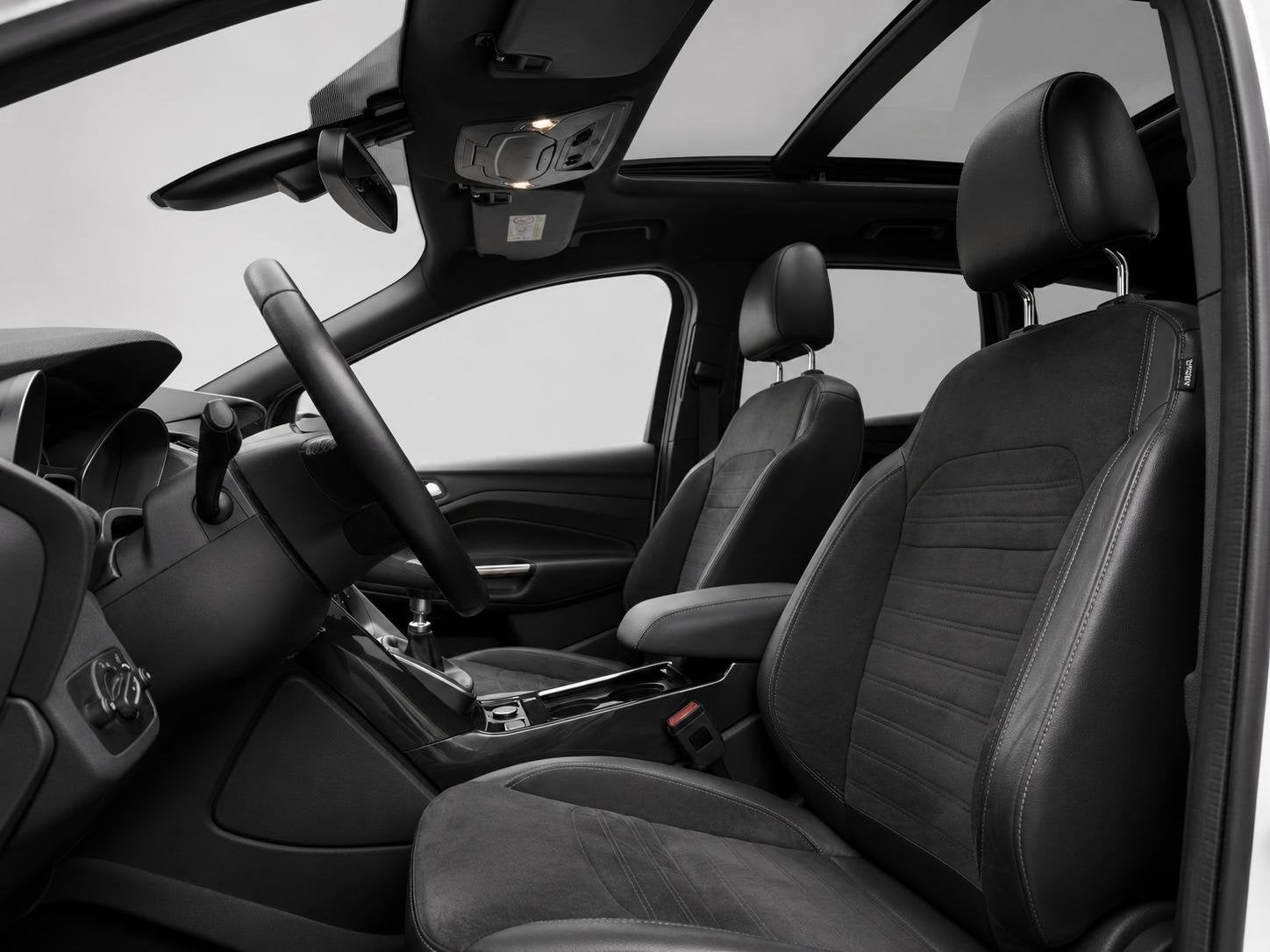 Ford Kuga 1.5 ST Line|ACC|Pano|Trekhaak|Keyless| Camera|Navi, Euro 6, 4 cilinders, Leder en Stof, Origineel Nederlands