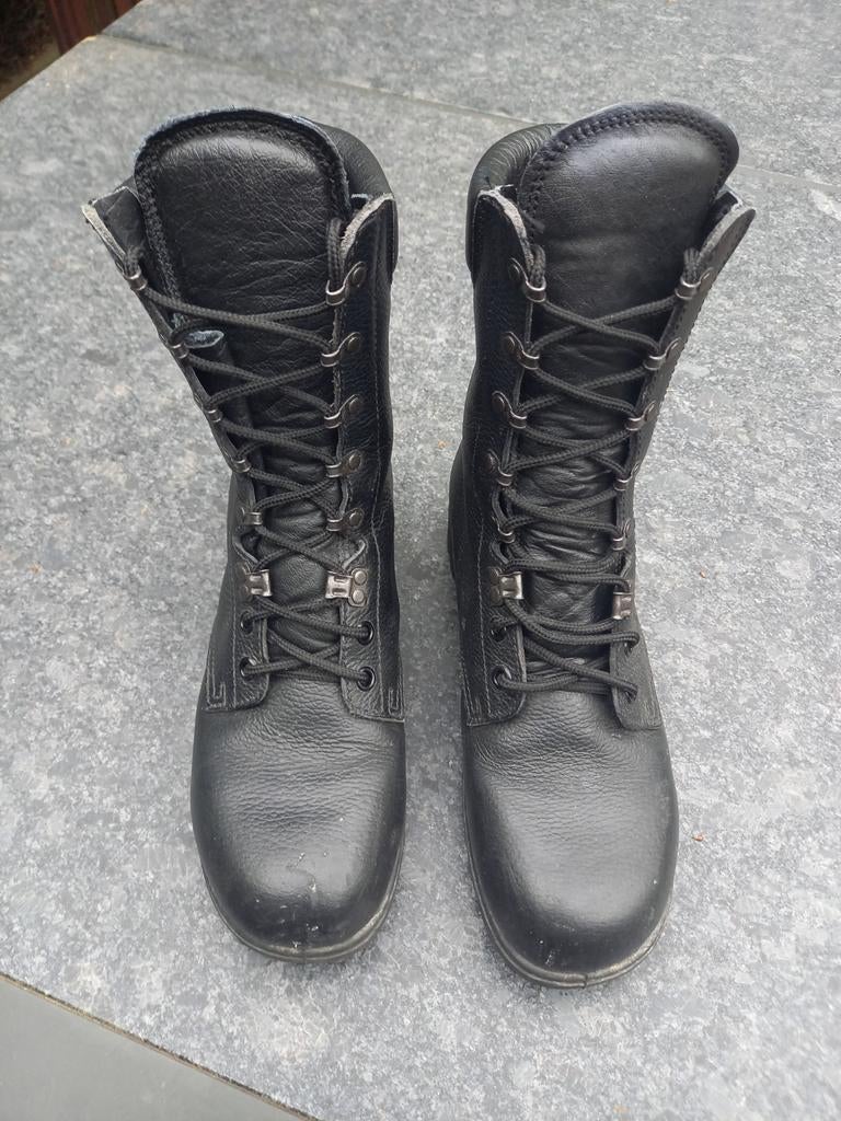 Legerkisten 280-M, Ophalen of Verzenden, Zo goed als nieuw, Zwart, Boots