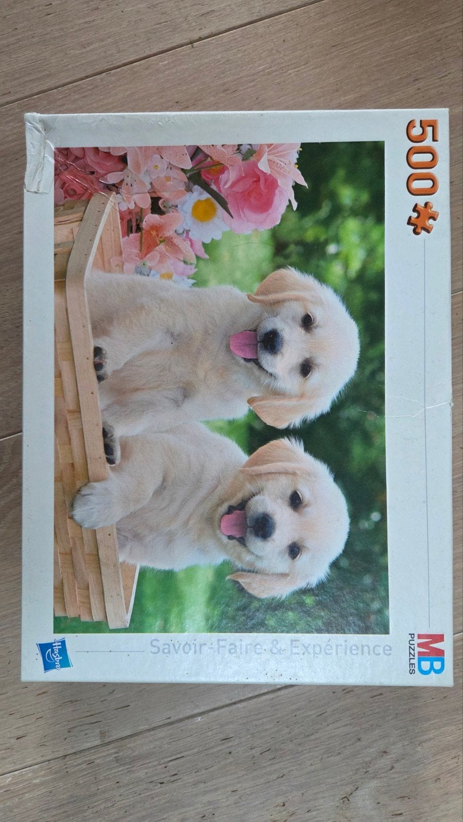 MB Puzzel 500 stukjes - Schattige Golden Retriever puppy's, Ophalen of Verzenden, 500 t/m 1500 stukjes, Gebruikt, Legpuzzel