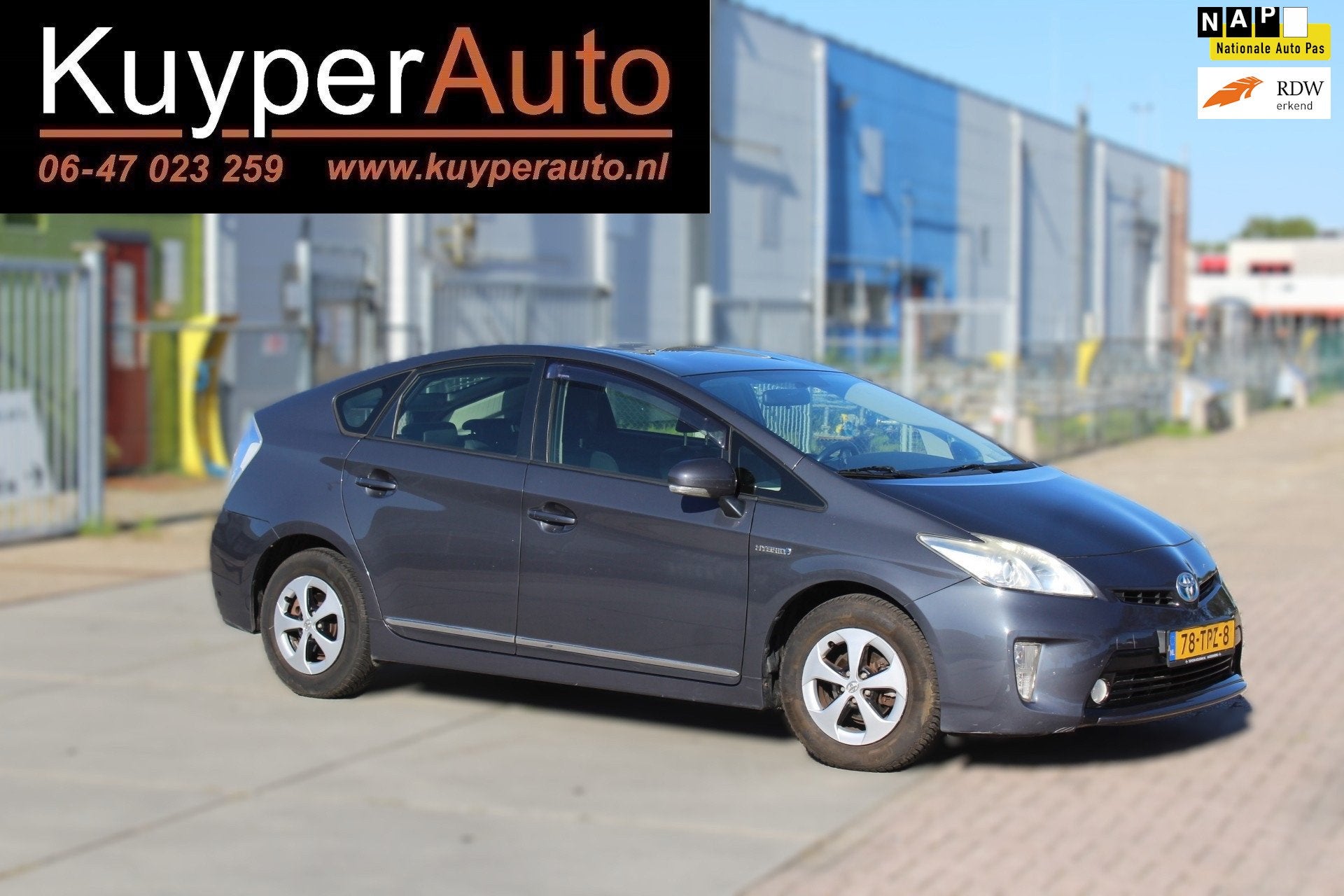 Toyota Prius 1.8 Business hybrid camera navi clima trekhaak, Auto's, Euro 5, Gebruikt, 1340 kg, 4 cilinders