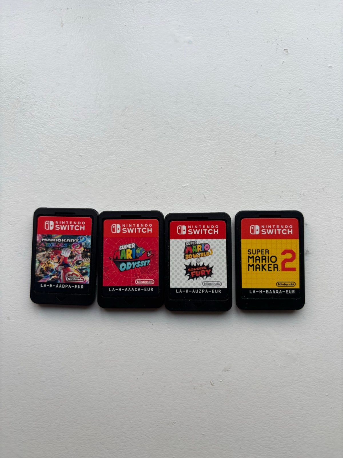 Nintendo Switch met 4 topgames, Ophalen, Met games, Met 2 controllers, Zo goed als nieuw
