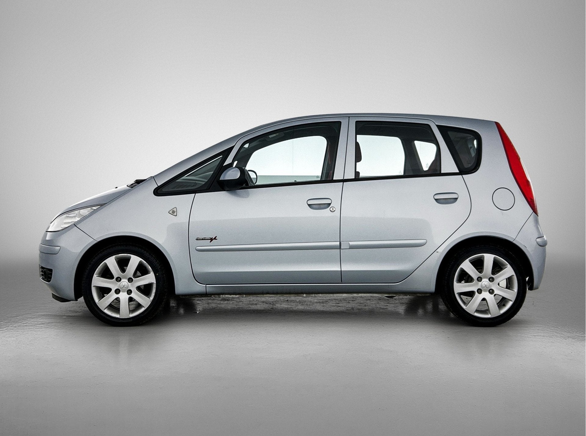 Mitsubishi Colt 1.3 Heartbeat Airco | LMV | Trekhaak |, 12 maanden, Stof, Gebruikt, 31 €/maand