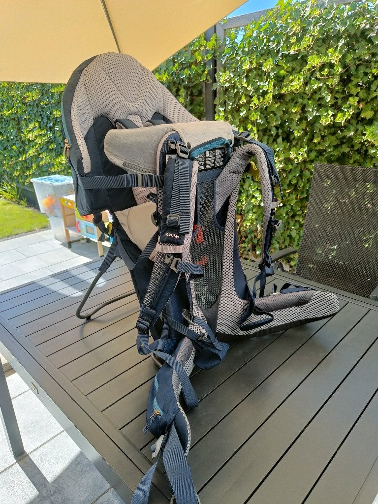 Deuter Kid Comfort Pro – blauw – zo goed als nieuw, Kinderen en Baby's, Babydragers en Draagdoeken, Overige merken, Ophalen of Verzenden