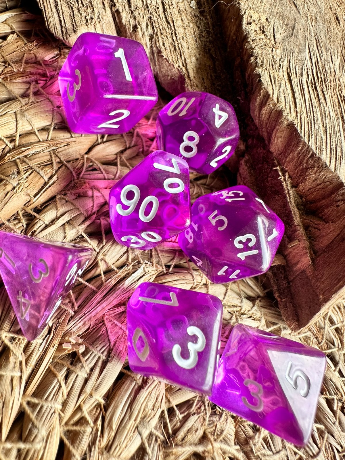 DND dice / paars / dobbelstenen / RPG / D&D / fantasy /nieuw, Hobby en Vrije tijd, Wargaming, Ophalen of Verzenden, Zo goed als nieuw