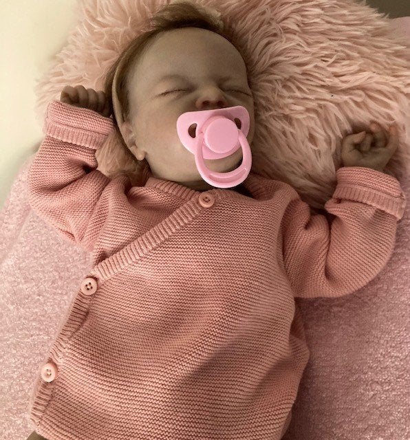 Reborn Charlotte. Lief, klein slapertje. Nieuw., Verzamelen, Ophalen of Verzenden, Nieuw, Pop, Levensecht of Reborn