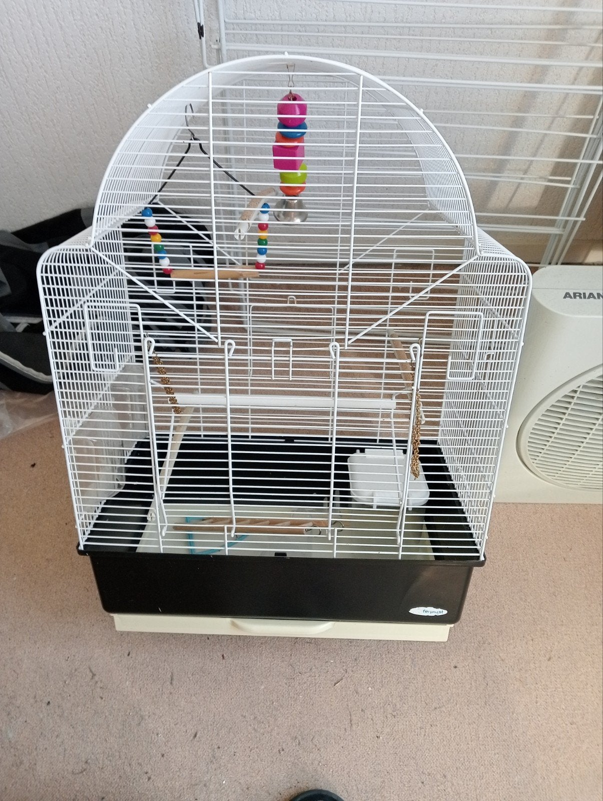 Een mooie vogel kooi ZGAN Zie omschrijving Zie omschrijving, Ophalen, Zo goed als nieuw, Metaal, Vogelkooi