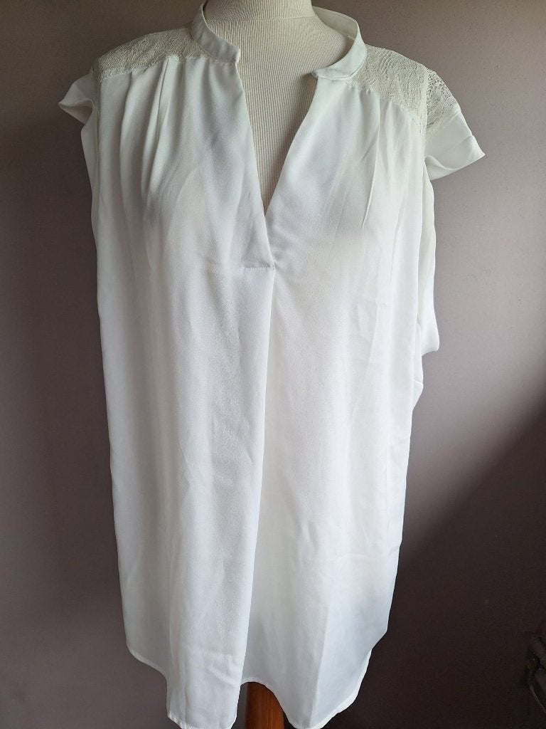 Nieuwe off white top van de Wibra, maat 54-56, Wit, Maat 46/48 (XL) of groter, Nieuw, Ophalen of Verzenden