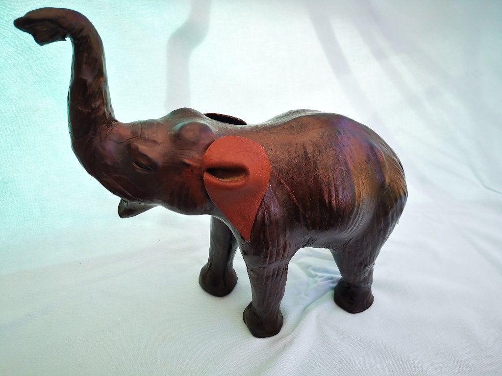 Vintage Lederen Olifant Handgemaakt Papier Mache en Leer, Ophalen of Verzenden, Beeld