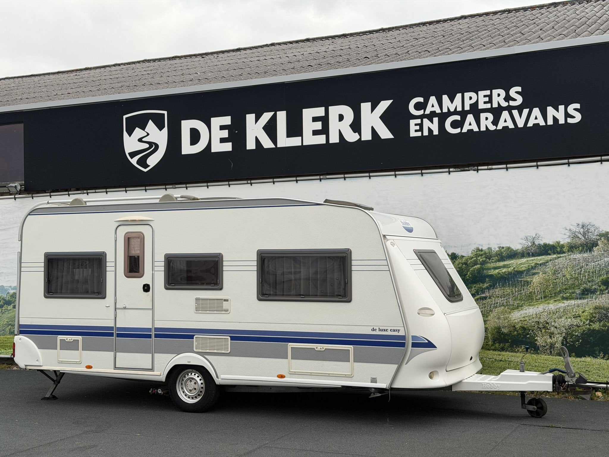 Hobby 495 UL De Luxe Appel Easy (bj 2005), Caravans en Kamperen, Caravans, Hobby, Bedrijf, Ringverwarming, Info@deklerkcaravans.nl