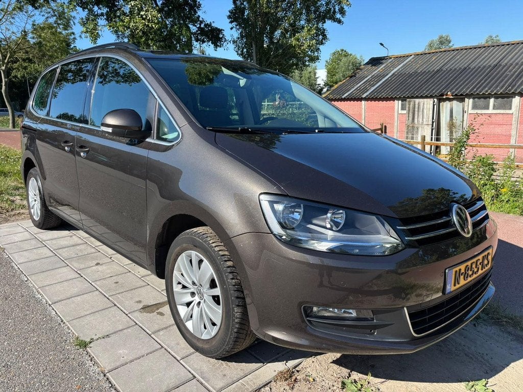 Volkswagen Sharan 1.4 TSI Automaat NAP Rijstrookdetectie, Auto's, Volkswagen, Stof, Euro 6, 4 cilinders, 7 stoelen