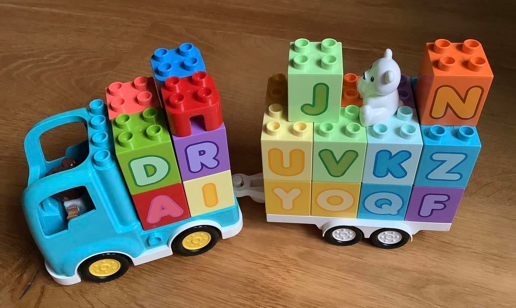 DUPLO Alfabet vrachtwagen, Kinderen en Baby's, Speelgoed | Duplo en Lego, Ophalen of Verzenden, Zo goed als nieuw, Compleet, Duplo