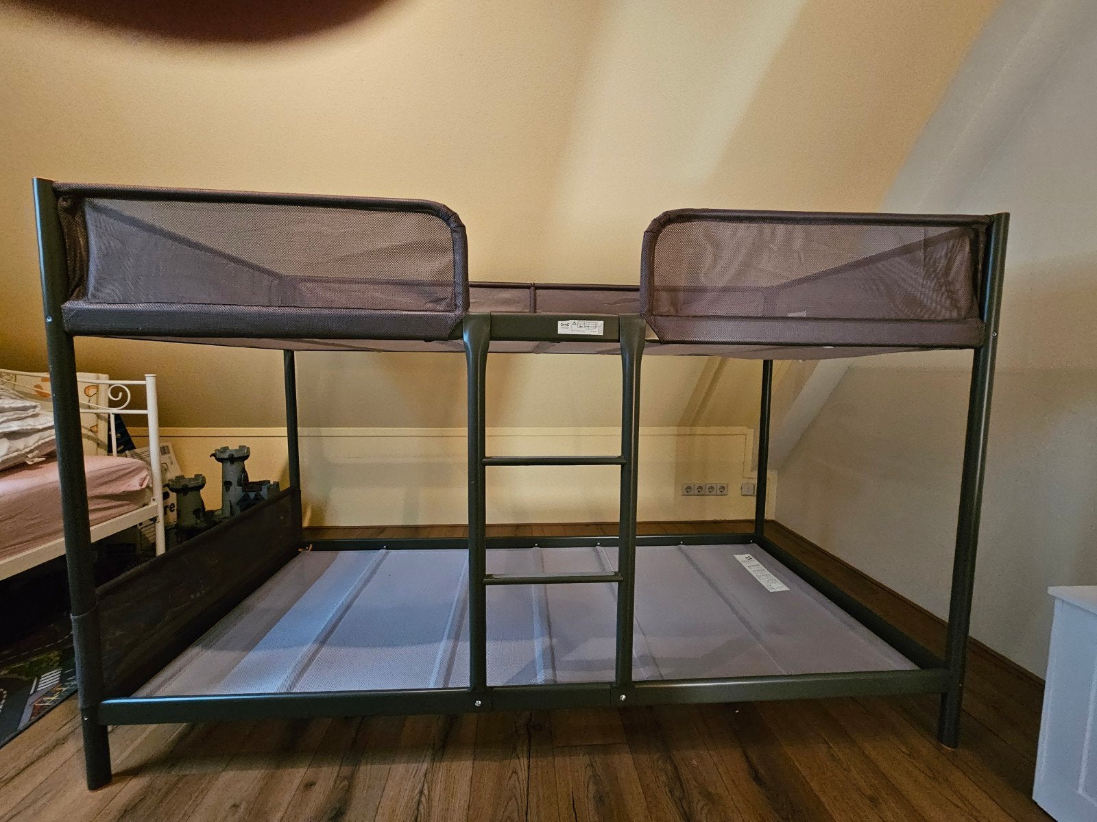 Ikea Tuffing stapelbed (eventueel met 2 matrassen), Ophalen, Gebruikt, 90 cm, 200 cm