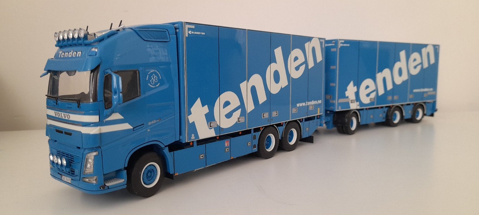 WSI 01-3112 Volvo FH4 Globetrotter Tenden Transport AS, Ophalen of Verzenden, Bus of Vrachtwagen, Wsi