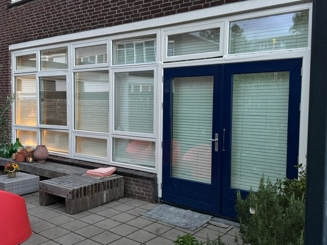 Zes stuks witte Luxaflex jaloezieën, Kunststof, Ophalen of Verzenden, Zo goed als nieuw, Modern