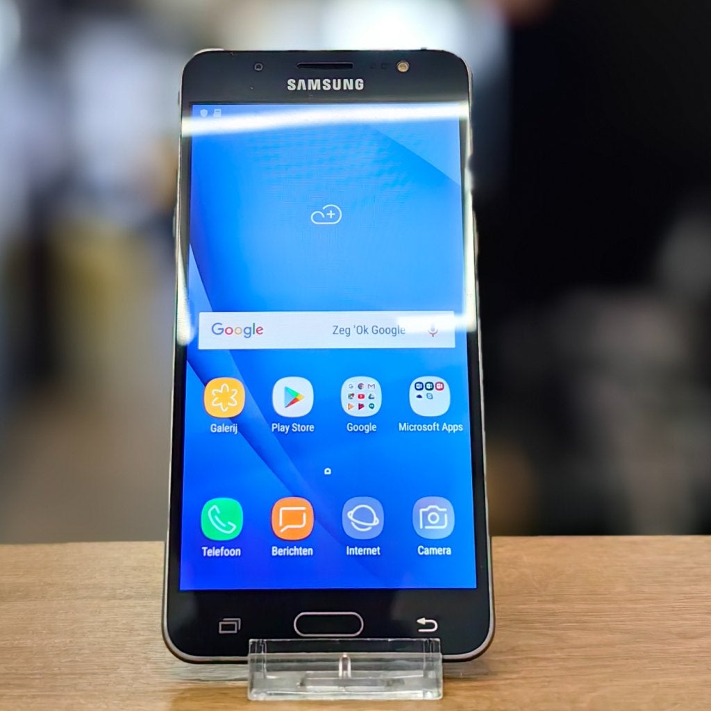Samsung Galaxy J5 2016 16GB  Blauw - In Goede Staat, Samsung, Zo goed als nieuw, Support@Samsung.com, 129, Samsung-ro, Yeongtong-gu
Suwon-si, Gyeonggi-do 16677
South Korea