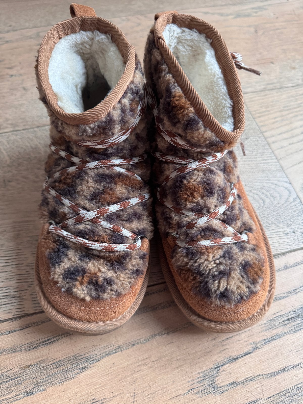 Heerlijk warme winterlaarzen met tijgerprint - Maat 35, Ophalen of Verzenden, Meisje, Laarzen