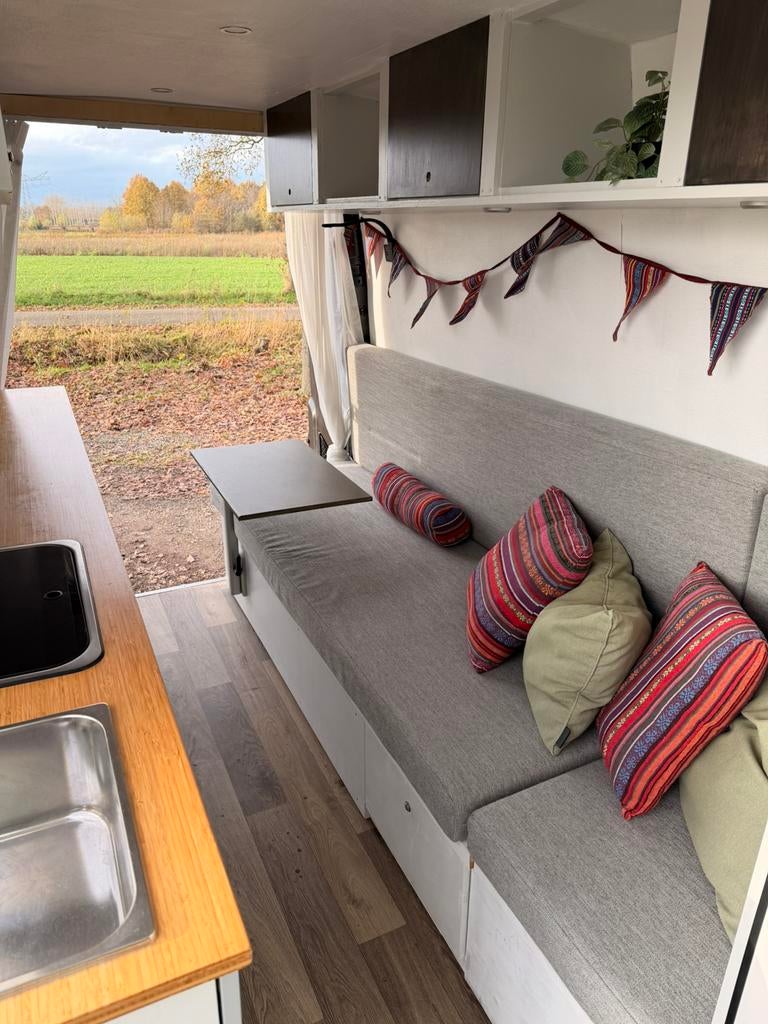 Caravans And Camping Compacte