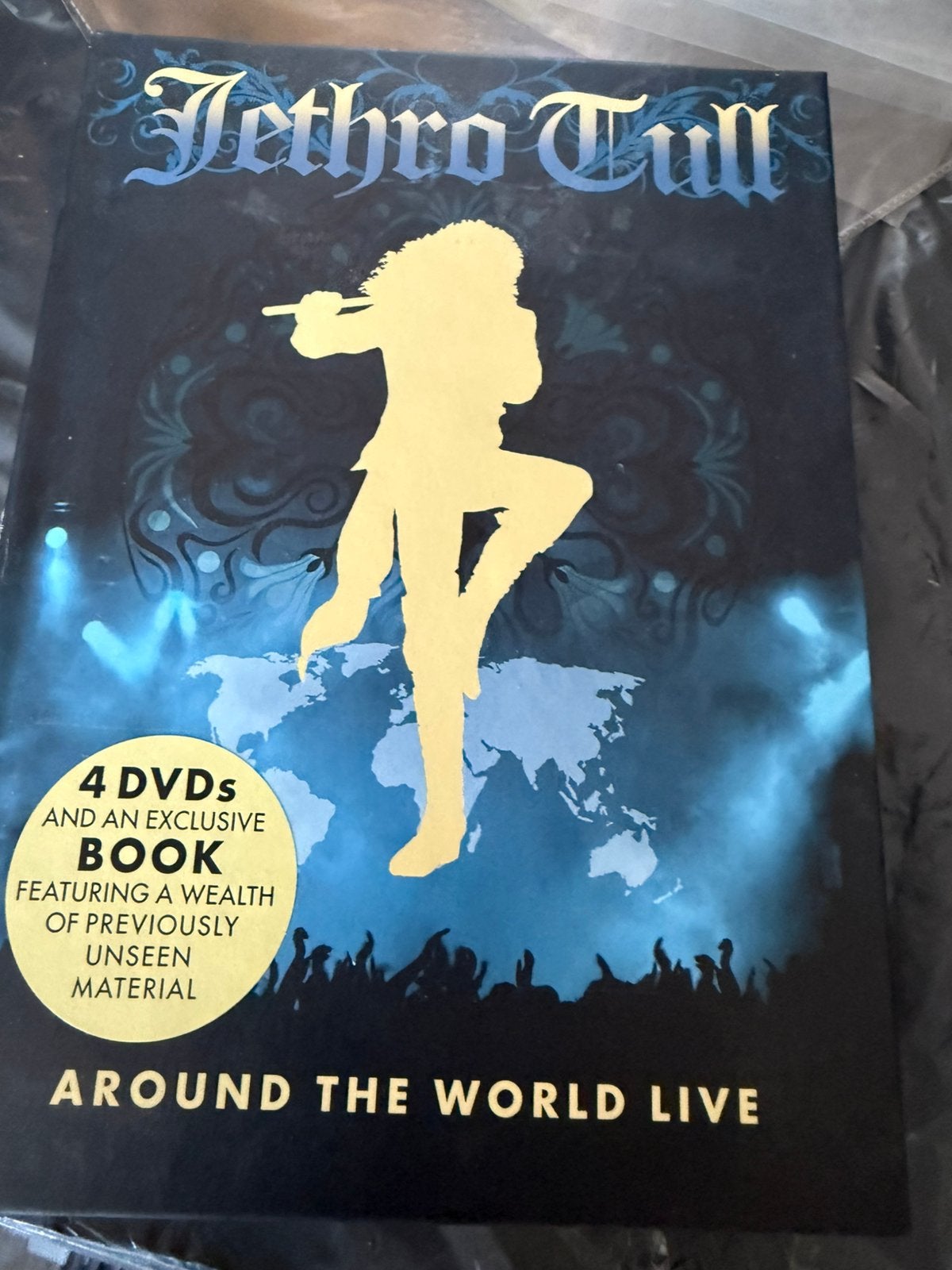 4 dvd box set jethro tull around the world live, Alle leeftijden, Ophalen of Verzenden, Zo goed als nieuw