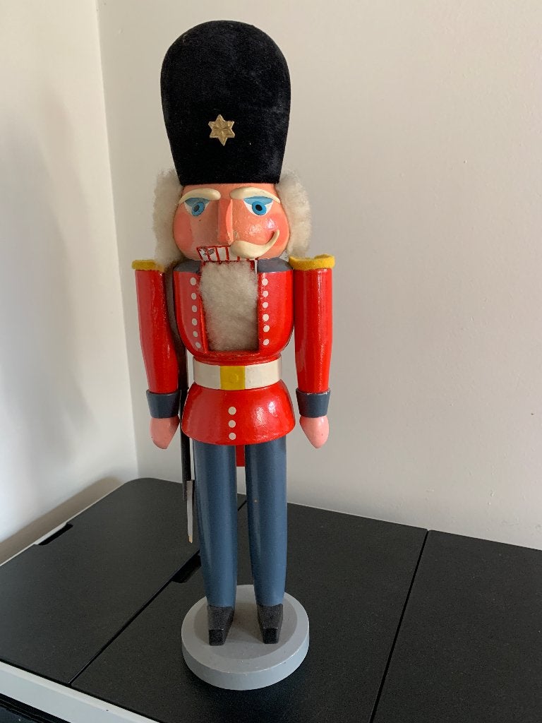 Vintage Ertsgebergte houten notenkraker van 41 cm hoog, Ophalen of Verzenden, Huis en Inrichting