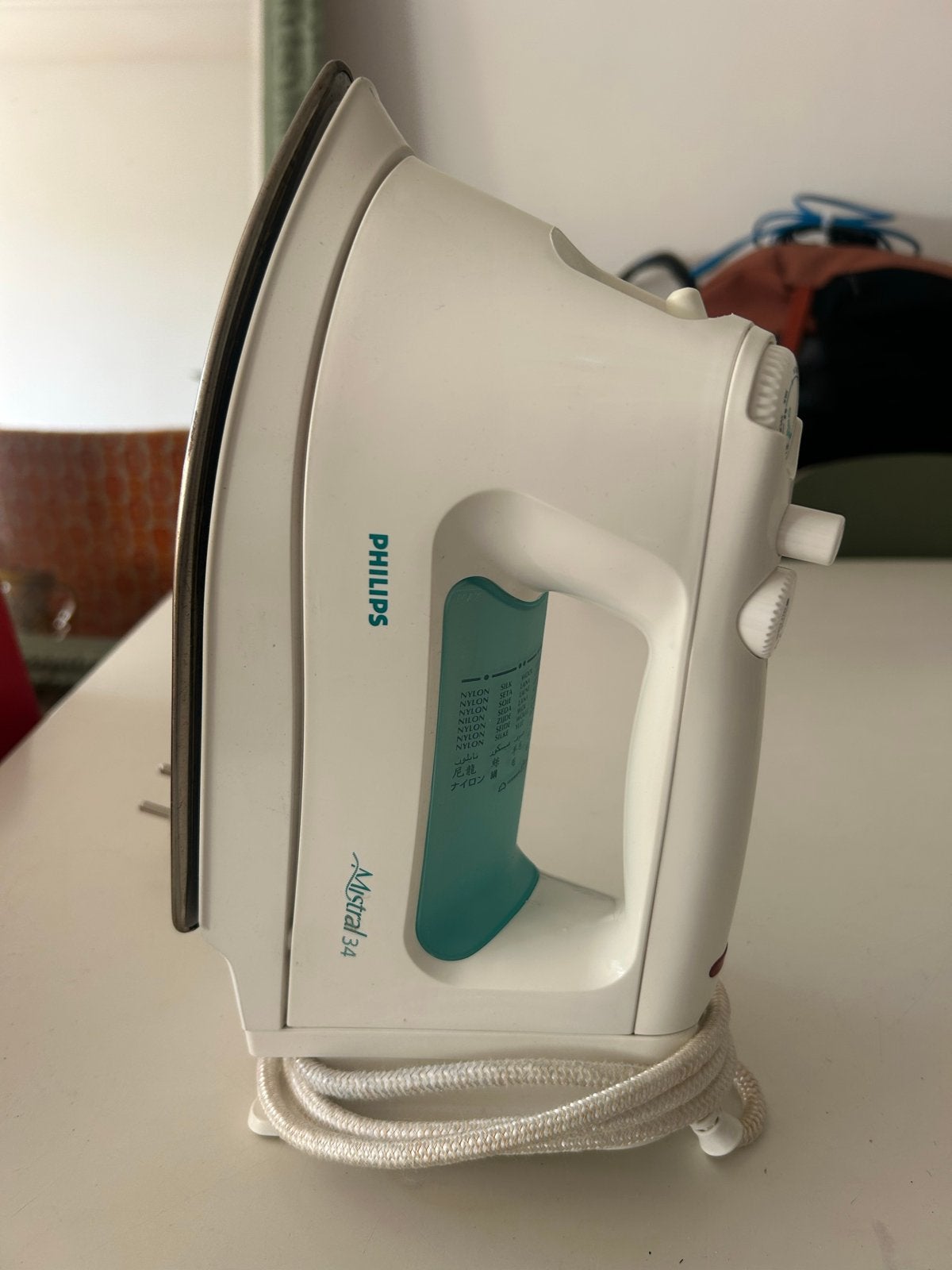 Philips Mistral 34 Strijkijzer, Ophalen of Verzenden, Gebruikt, Strijkijzer met snoer