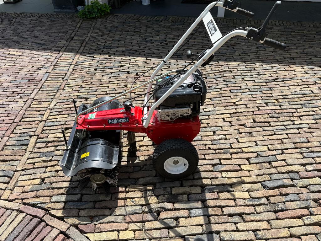 Tielbürger veegmachine tk 18, Ophalen, Zo goed als nieuw, Tielbürger