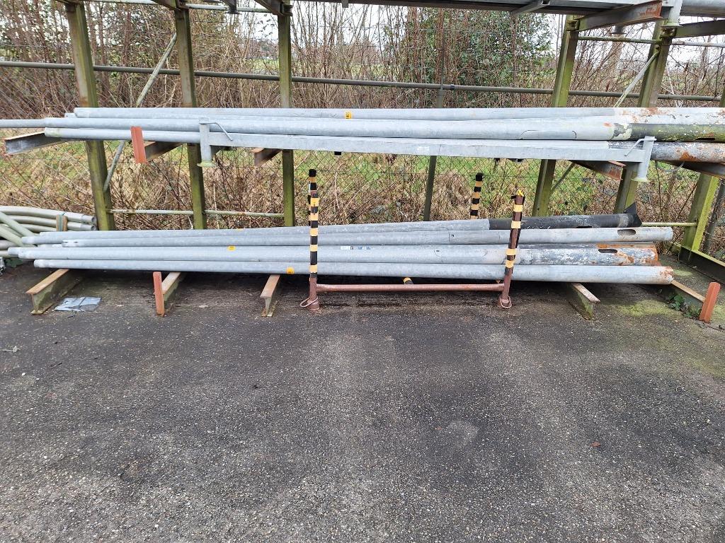 gebruikt en nieuwe stalen lichtmasten 4 en 5 en 6 m lph, Tuin en Terras, Buitenverlichting, Nieuw, Staande lamp, IJzer, 50 tot 250 watt