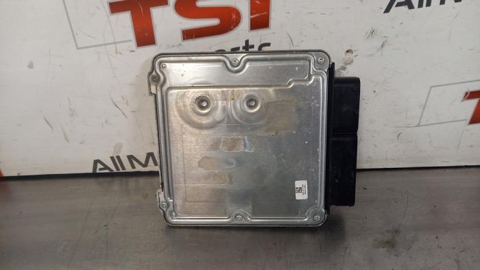 Computer Motormanagement van een Volkswagen Golf, Gebruikt, -, Volkswagen, -