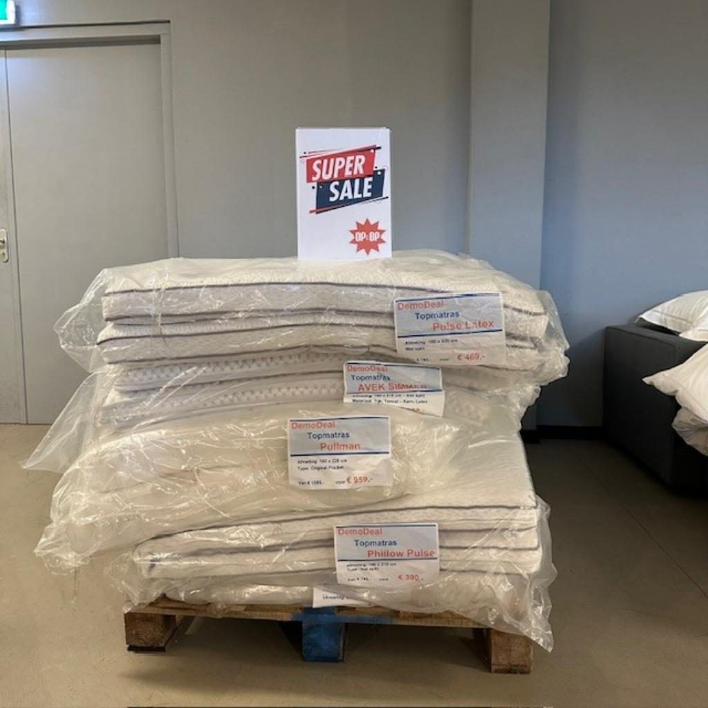 Toppers en topmatrassen uitverkoop, Huis en Inrichting, Slaapkamer | Matrassen en Bedbodems, Ophalen, Overige maten, Matras, Overige maten