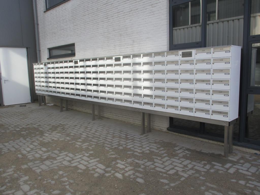 Vrijstaande Brievenbus constructies voor verzamelgebouwen, Ophalen of Verzenden, Nieuw, Overige materialen, Staande brievenbus