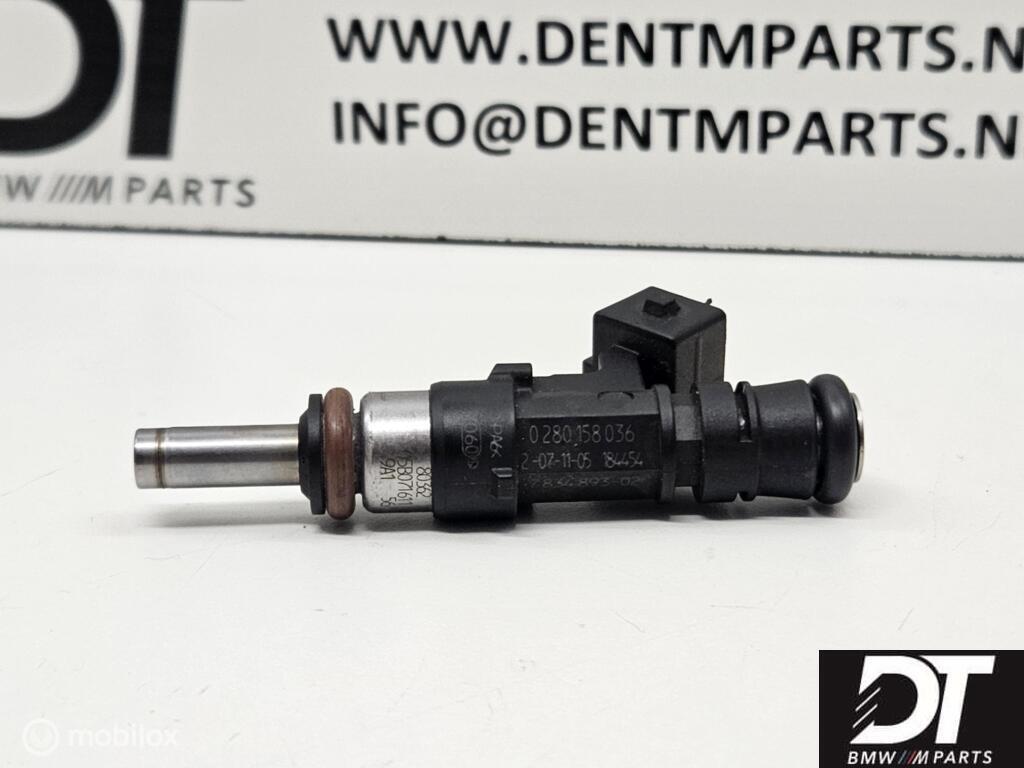 Injector BMW M5 E60 S85 V10 S85B50 13647839098, Gebruikt, Ophalen of Verzenden, BMW