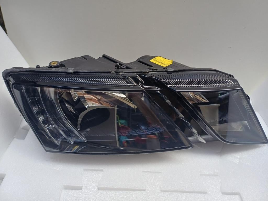 Koplamp rechts Skoda Octavia Combi, Auto-onderdelen, Verlichting, Ophalen of Verzenden, Gebruikt, Skoda