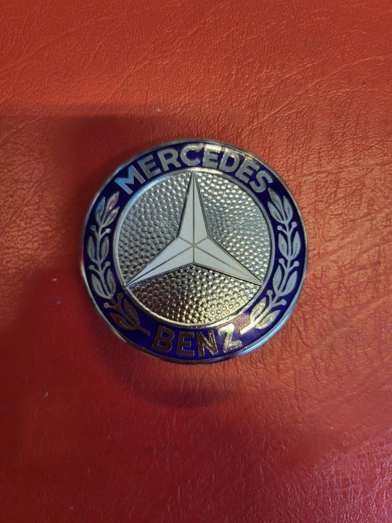 Embleem motorkap W113 Pagode A1138170016, Auto-onderdelen, Ophalen of Verzenden, Nieuw, Mercedes-Benz
