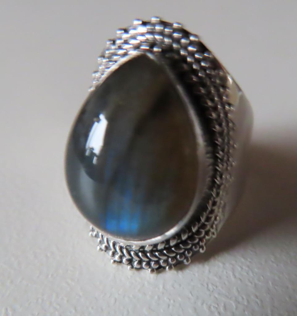Koopje! Zilveren ring (no 37) peervormige labradoriet, incl, Verzenden, Zo goed als nieuw, 17 tot 18, Met edelsteen