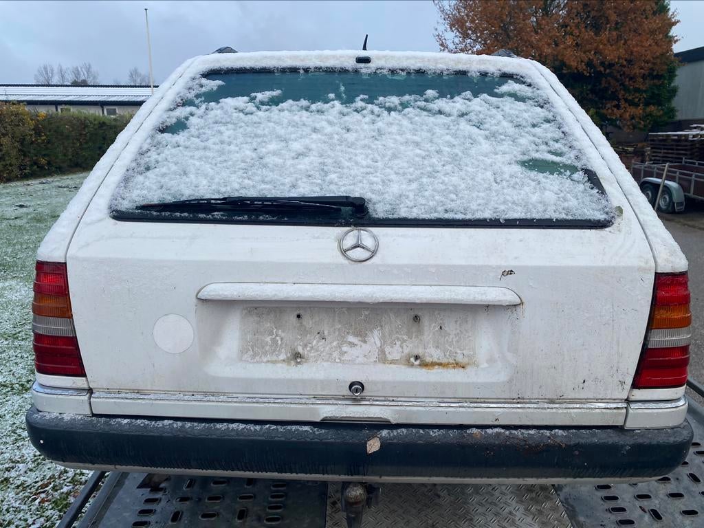 Mercedes w124 combi station achterklep nette staat, Auto-onderdelen, Ophalen of Verzenden