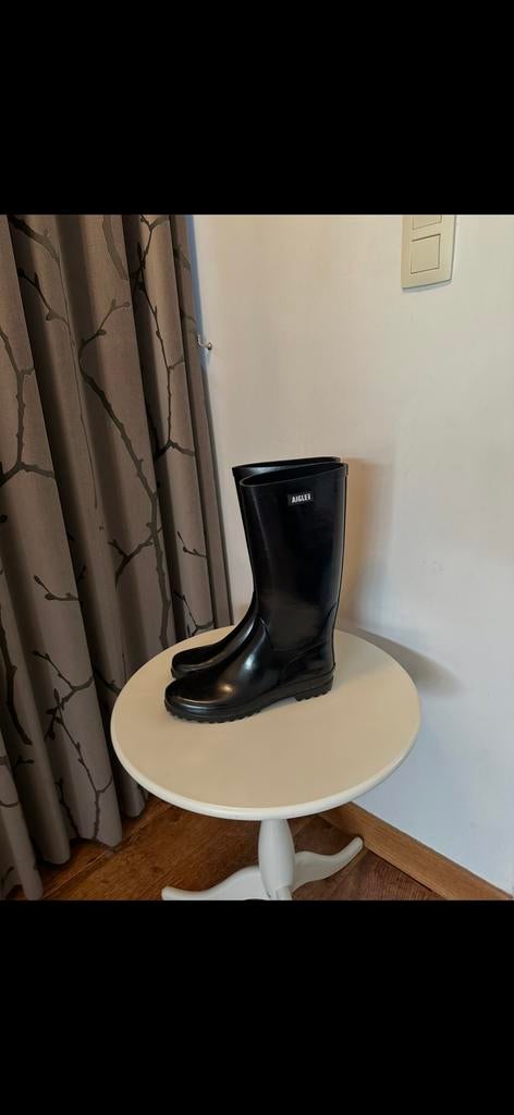 Laarzen regenlaarzen nieuw maat 41 zwart Aigle, Kleding | Dames, Schoenen, Ophalen of Verzenden, Zo goed als nieuw, Zwart, Regenlaarzen