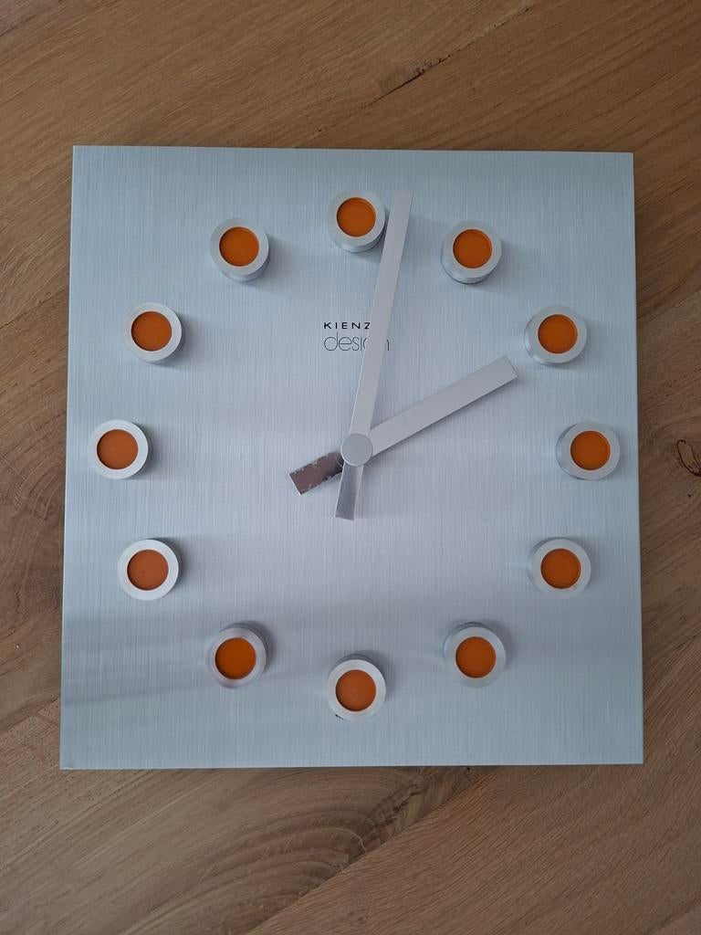 Vintage Kienzle Design jaren 60 rvs wandklok, Huis en Inrichting, Woonaccessoires | Klokken, Ophalen of Verzenden, Gebruikt, Analoog