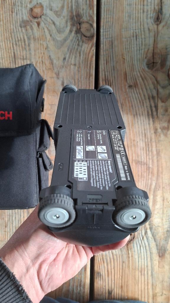 Bosch D-tect 100 Muurscanner Leidingzoeker, ., Ophalen of Verzenden, Zo goed als nieuw, .
