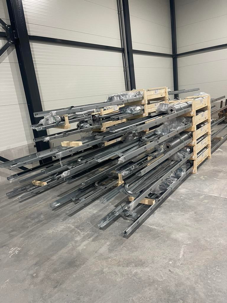 Veer, veren, torsieveer garagedeur, roldeur, overheaddeur NL, Ophalen of Verzenden, Metaal, 120 cm of meer, 215 cm of meer