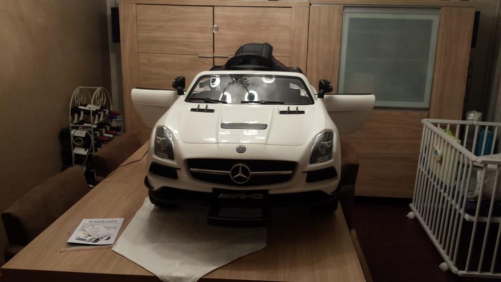 Mercedes auto voor kind, Ophalen, Zo goed als nieuw