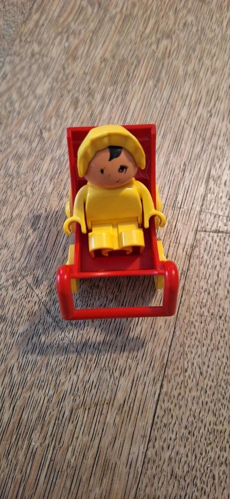 Duplo baby in wagen, Kinderen en Baby's, Ophalen of Verzenden, Zo goed als nieuw