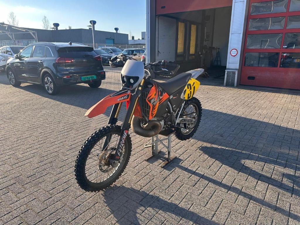 KTM 300 EXC 1999 MET KENTEKEN 1ste eigenaar, Motoren, Motoren | KTM, Sportuitlaat, 300 cc, Bedrijf, Enduro