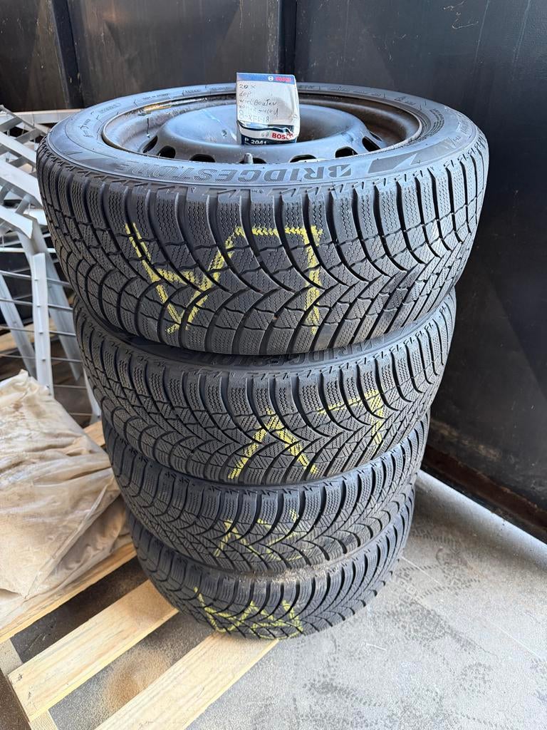 Winterbanden met stalen velg 205/55R16, Gebruikt, 16 inch, Banden en Velgen, Personenwagen