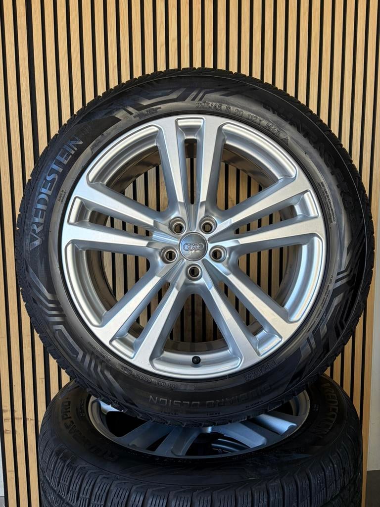 Originele 20” Audi Q7 E-Tron 4M All-Season Winterbanden, Audi, Gebruikt, 285 mm, .