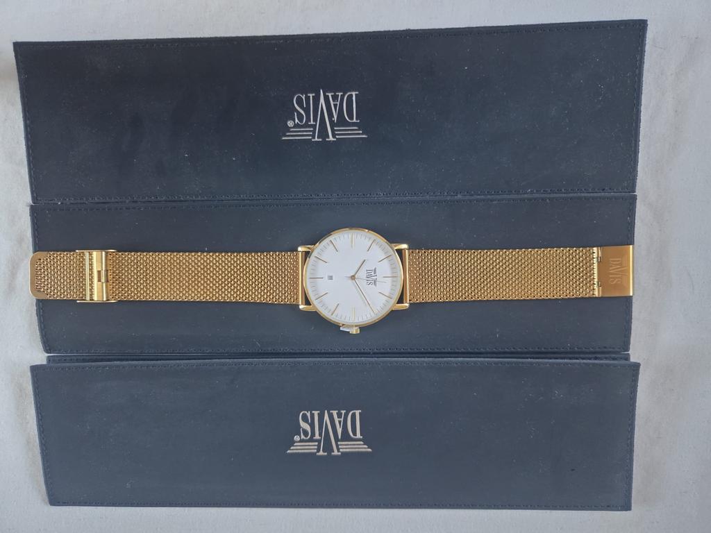 Davis Merk 2044 Horloge - Nieuwstaat, Batterij Leeg, Ophalen of Verzenden, Nieuw, Overige materialen