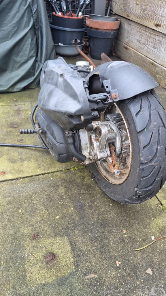 Onderdelen sym mio 50cc, Fietsen en Brommers, Scooters | SYM, Ophalen, Gebruikt, Benzine, Mio