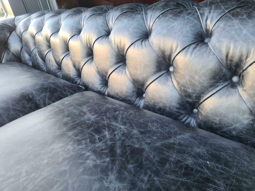 NIEUWE XL Chesterfield bank VINTAGE zwart + GRATIS BEZORGD, Chesterfield, Ophalen of Verzenden, Rechte bank, 200 tot 250 cm