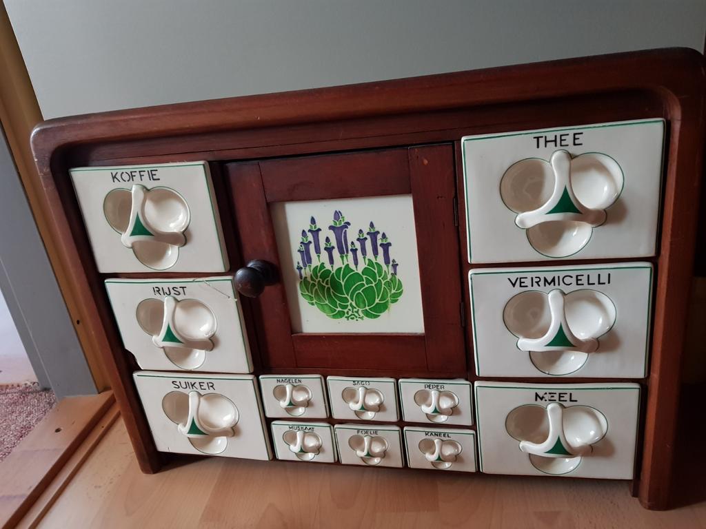 Ouderwetse Keuken kruiden kastje  stukje af bij rijst, Huis en Inrichting, Ophalen, Gebruikt, 25 tot 50 cm, 50 tot 100 cm