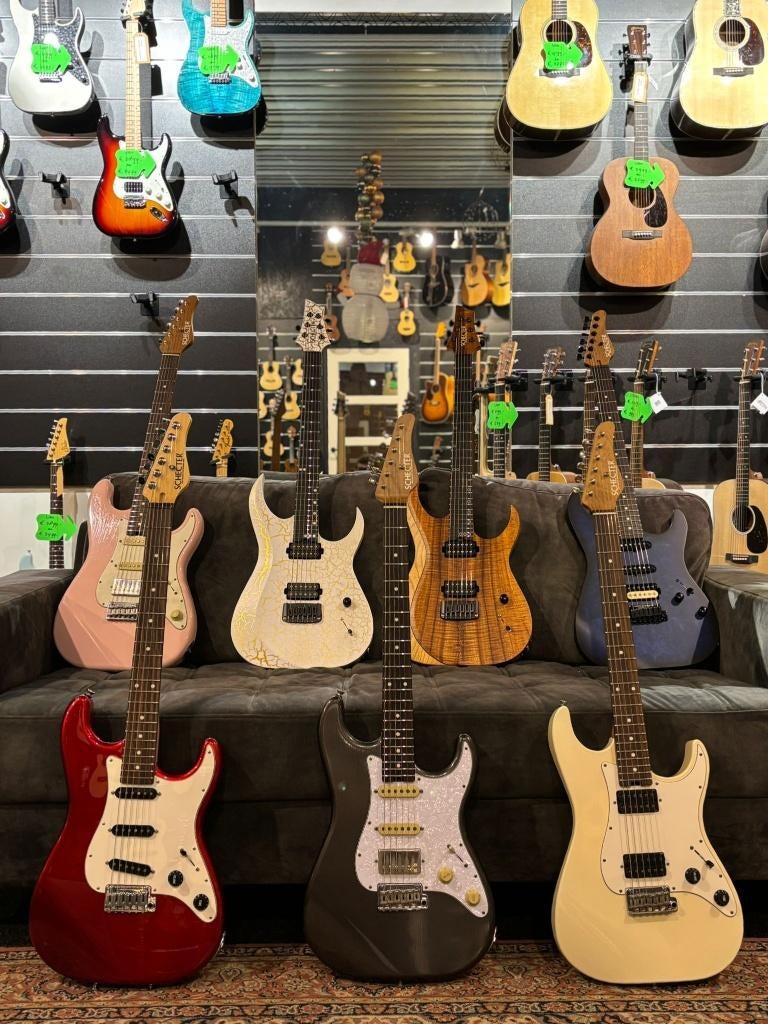 Grootste collectie USA Custom Shop Schecters van Nederland!, Muziek en Instrumenten, Ophalen of Verzenden, Nieuw, Solid body, Fender