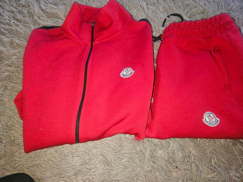 Moncler Pak Maat S - Rood, Kleding | Heren, Moncler, Ophalen of Verzenden, Gedragen, Rood